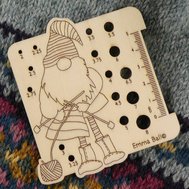 CRAFTING GNOMES NEEDLE GAUGE