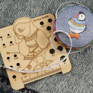 WOOLLY PUFFIN NEEDLE GAUGE