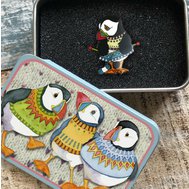 PIN IN A TIN – KNITTING PUFFIN