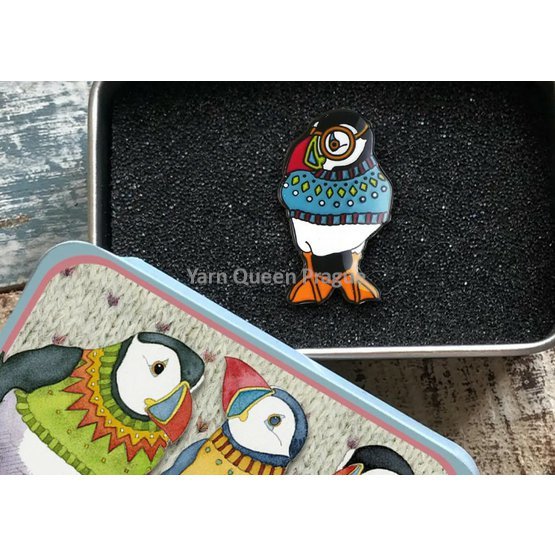 emma-ball-woolly-puffin-in-glasses-pin