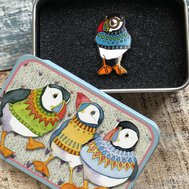 PIN IN A TIN – WOOLLY PUFFIN IN GLASSES