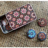 PERSIAN TILES STITCH MARKERS IN A POCKET TIN