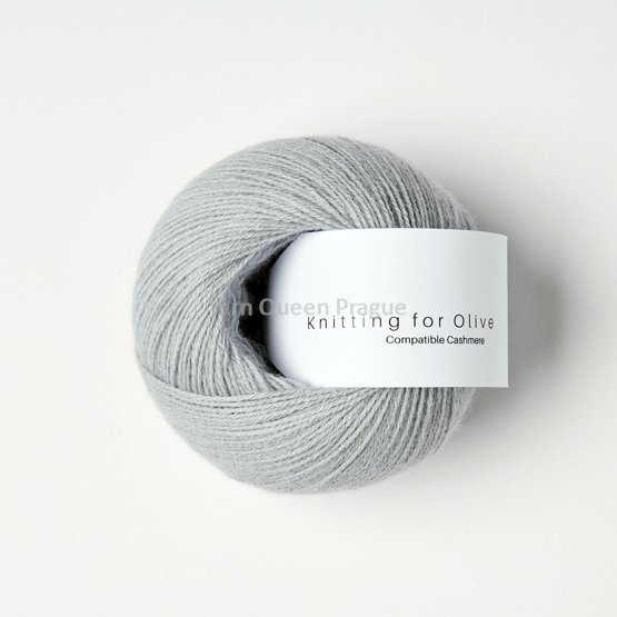 knitting-for-olive-compatible-cashmere-soft-blue.jpg