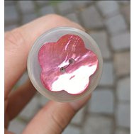 Knoflík perleť kytička 2 cm růžová