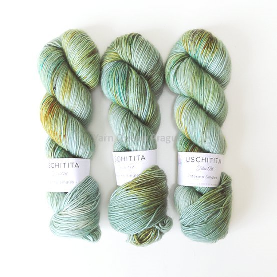 uschitita-merino-singles-glacier.jpg