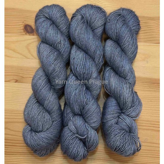 yarn_queen_merino_yak_single_blue_silver_queen