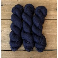 MERINO YAK SINGLE Navy Queen