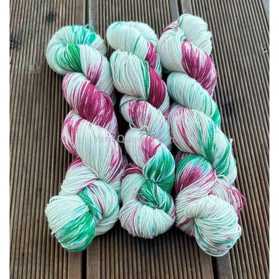 vanoce_v_yarn_queen_sock