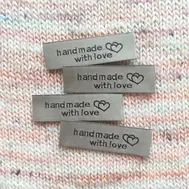 label-handmade-brown.webp
