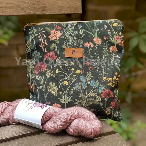 yarn-queen-taska-zip-kytkova-zelena-kanvas.webp
