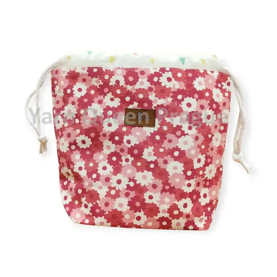 yarn-queen-drawstring-bag-pink-flowers
