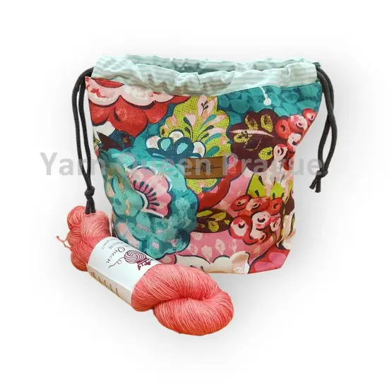 yarn-queen-project-bag-rozkvetla-zahrada