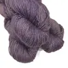 yak-singles-lila-queen