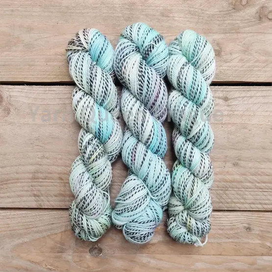 zebra-sock-blue-hawaiian.webp
